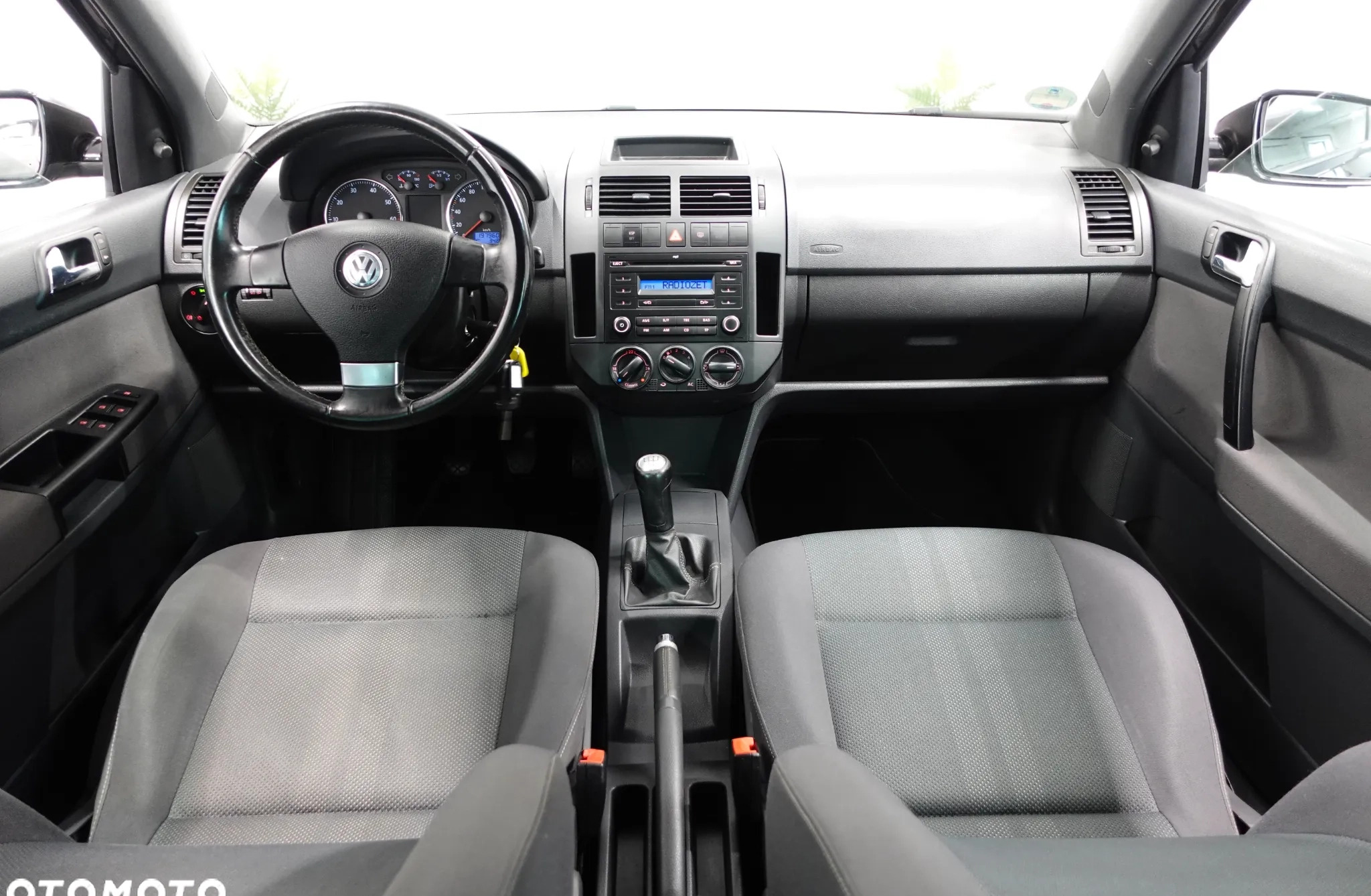 Volkswagen Polo cena 13900 przebieg: 197960, rok produkcji 2009 z Małogoszcz małe 667
